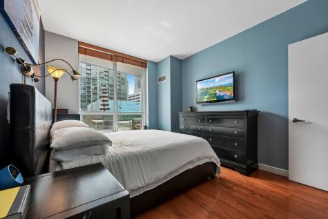 1 Shore Lane Jersey City NJ 07310