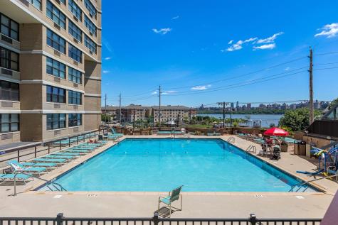 7004 Boulevard East Guttenberg NJ 07093