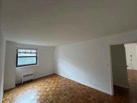 6515 Boulevard East West New York NJ 07093