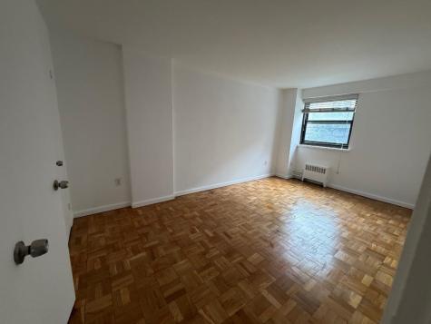 6515 Boulevard East West New York NJ 07093
