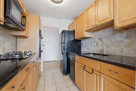 6600 Boulevard East West New York NJ 07093