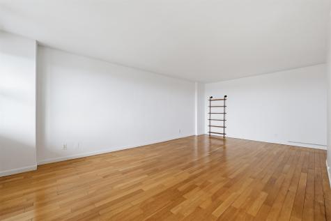 6600 Boulevard East West New York NJ 07093