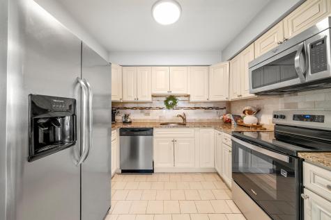 6605 Granton Avenue North Bergen NJ 07047
