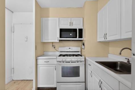 135 Montgomery Street Jersey City NJ 07302