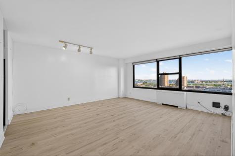 135 Montgomery Street Jersey City NJ 07302