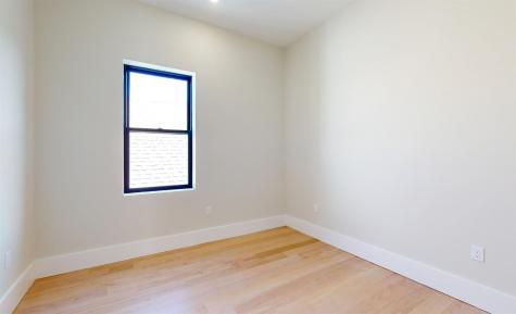 220 Freeman Avenue Jersey City NJ 07306
