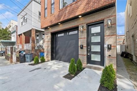 220 Freeman Avenue Jersey City NJ 07306