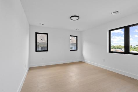 704 Chestnut Street Secaucus NJ 07094