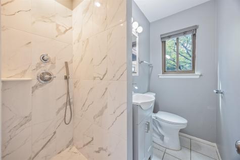 327 Sea Isle Key Secaucus NJ 07094