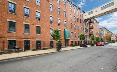 186 Wayne Street Jersey City NJ 07302