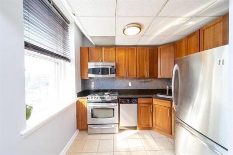 186 Wayne Street Jersey City NJ 07302