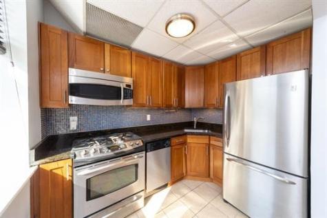 186 Wayne Street Jersey City NJ 07302
