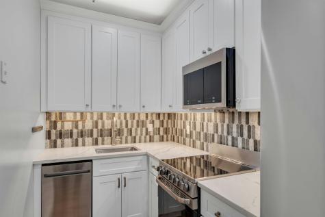 11 Cuneo Place Jersey City NJ 07307