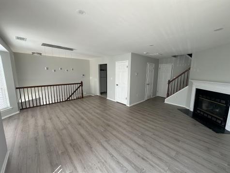 27 Cottonwood Street Jersey City NJ 07305