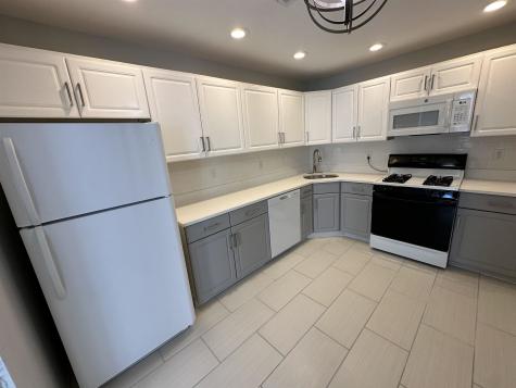 27 Cottonwood Street Jersey City NJ 07305