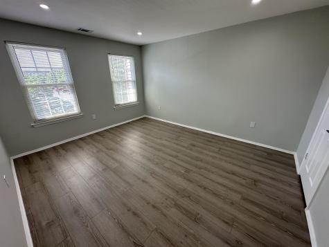 27 Cottonwood Street Jersey City NJ 07305