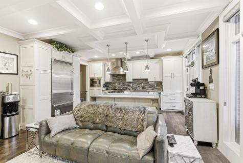 119 Hudson Cove Edgewater NJ 07020