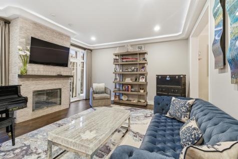 119 Hudson Cove Edgewater NJ 07020