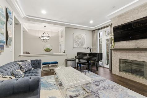 119 Hudson Cove Edgewater NJ 07020