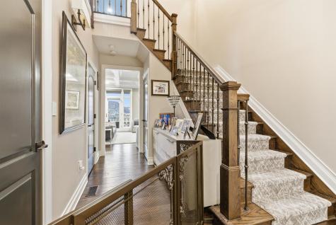 119 Hudson Cove Edgewater NJ 07020