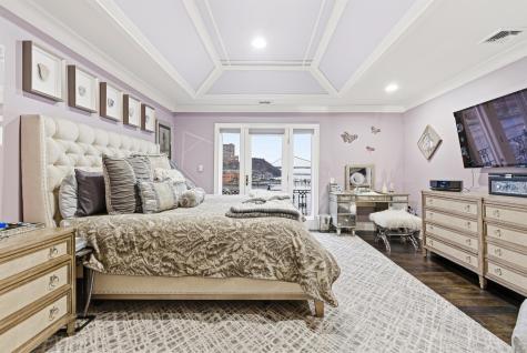 119 Hudson Cove Edgewater NJ 07020
