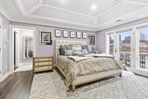 119 Hudson Cove Edgewater NJ 07020