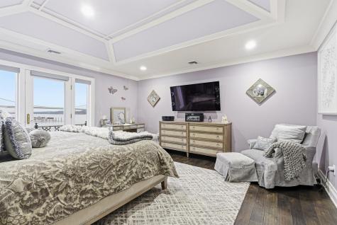 119 Hudson Cove Edgewater NJ 07020