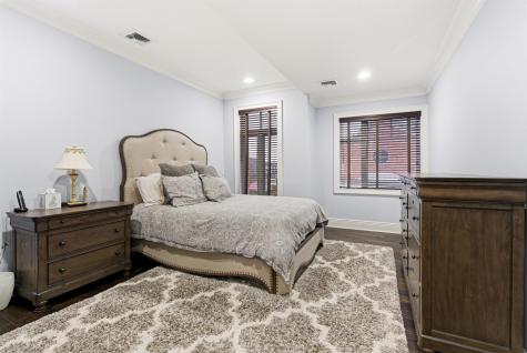 119 Hudson Cove Edgewater NJ 07020