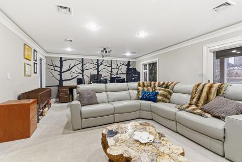 119 Hudson Cove Edgewater NJ 07020