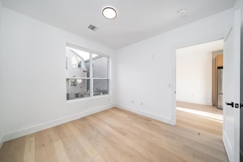 649 38th Street Union City NJ 07087