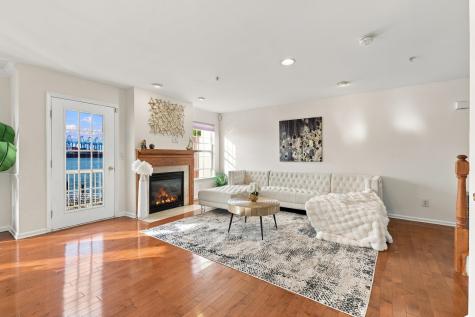 19 Maritime Way Bayonne NJ 07002