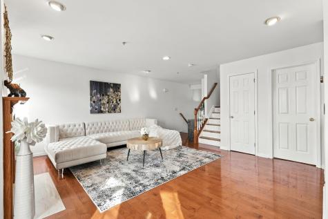 19 Maritime Way Bayonne NJ 07002