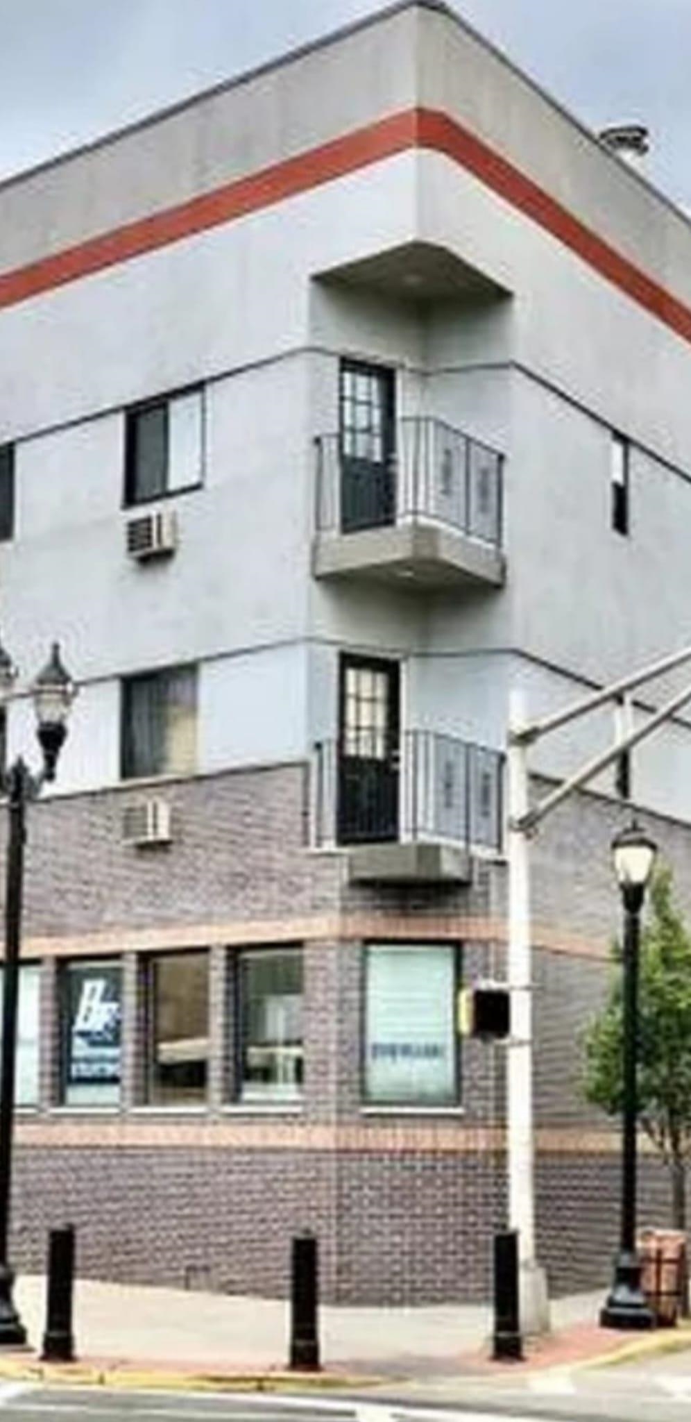 404 32nd New York Avenue Union City NJ 07087