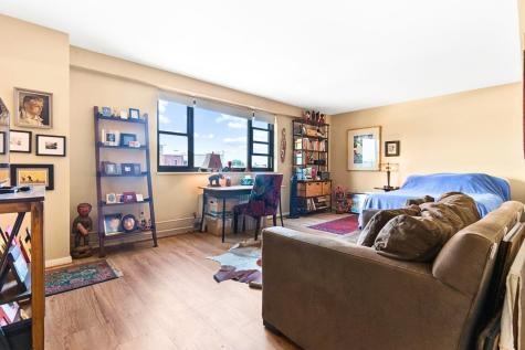 6515 Boulevard East West New York NJ 07093