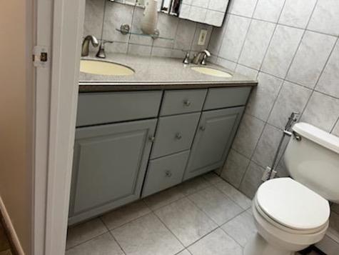 32 Riverview Court Secaucus NJ 07094