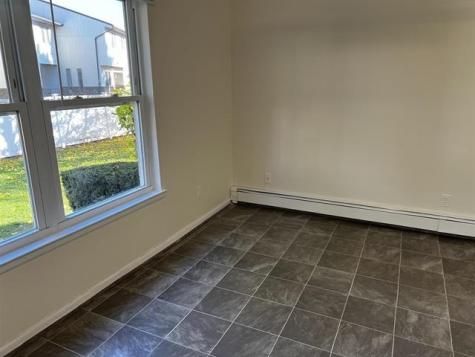 32 Riverview Court Secaucus NJ 07094