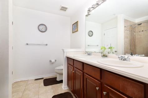 61 Lee Court Jersey City NJ 07305