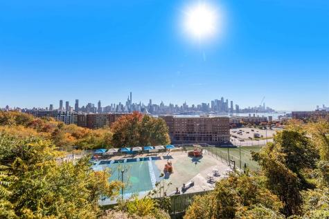 6015 Boulevard East West New York NJ 07093