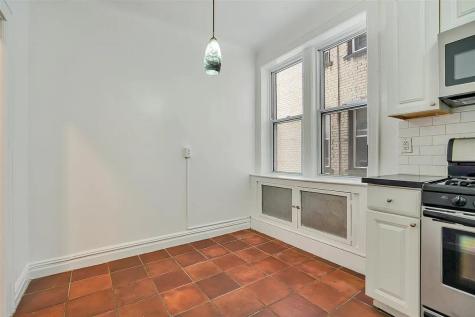 6015 Boulevard East West New York NJ 07093