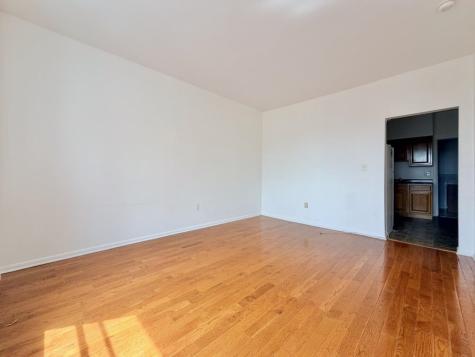 192 Clinton Avenue Jersey City NJ 07304