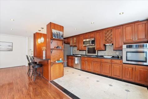 6010 Boulevard East West New York NJ 07093