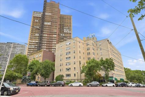 6010 Boulevard East West New York NJ 07093