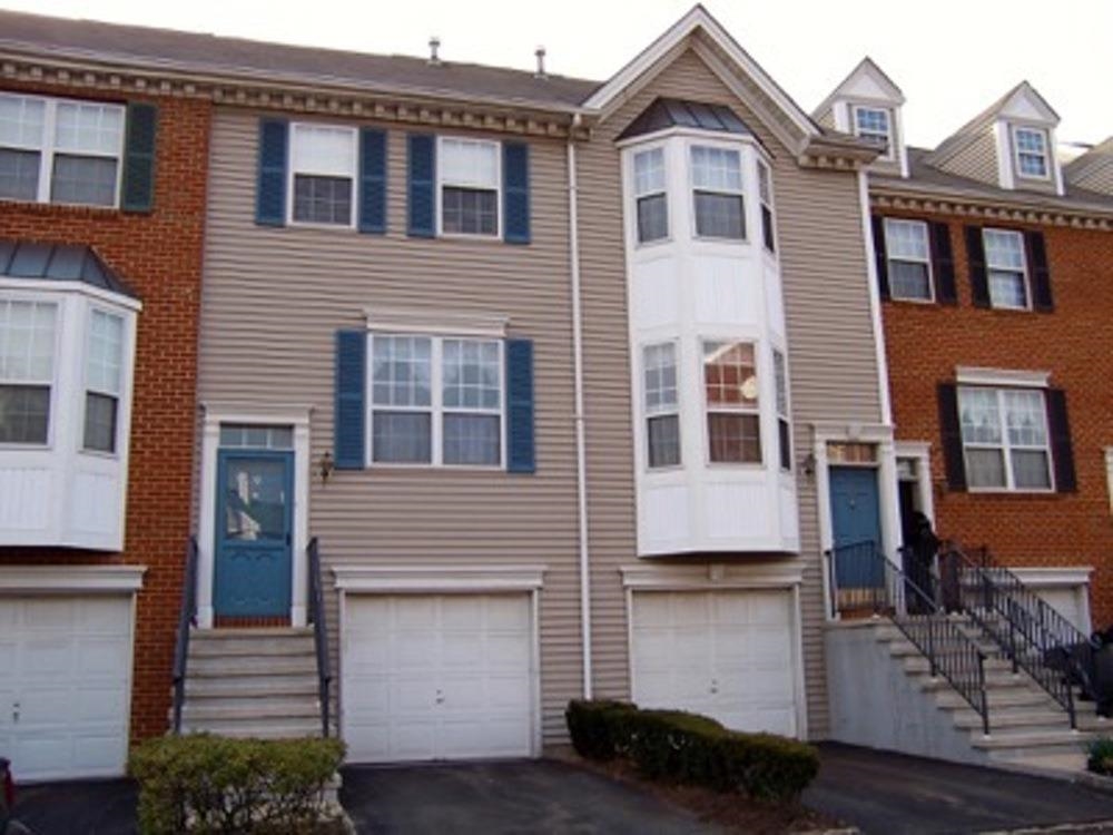 19 Willow Street Jersey City NJ 07305