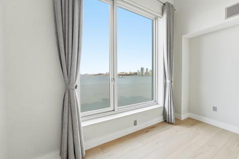 1000 Avenue At Port Imperial Weehawken NJ 07086