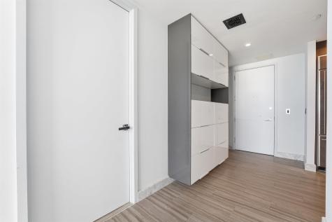 1000 Avenue At Port Imperial Weehawken NJ 07086
