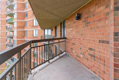 831 Harmon Cove Tower Secaucus NJ 07094-1720