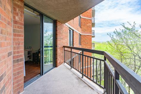 831 Harmon Cove Tower Secaucus NJ 07094-1720