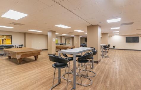 831 Harmon Cove Tower Secaucus NJ 07094-1720