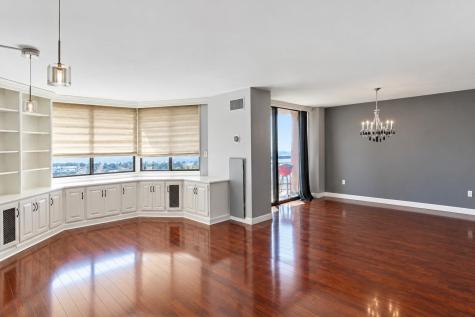 1328 Harmon Cove Tower Secaucus NJ 07094