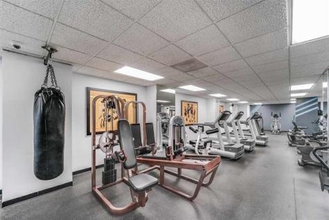 1328 Harmon Cove Tower Secaucus NJ 07094